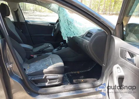 2018 Volkswagen Jetta 1.4T S из США, поврежденный, VIN 3VW2B7AJ5JM257735